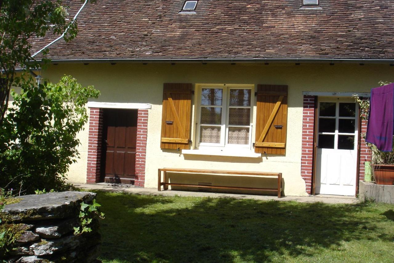 Gite Des Croix Bancaud Jumilhac-le-Grand Dış mekan fotoğraf